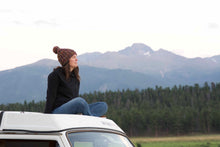 Load image into Gallery viewer, Antero Beanie in Fossil & Snow