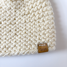 Load image into Gallery viewer, Canyonlands Beanie in Snow
